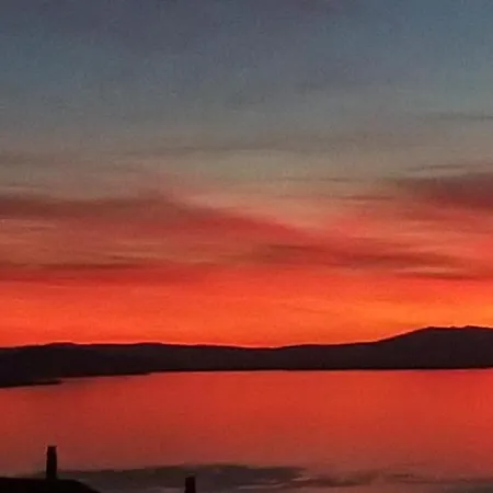 Beau Avec Terrasse Et Vue Exclusivement Pour Non Fumeurs Belmont-sur-Lausanne