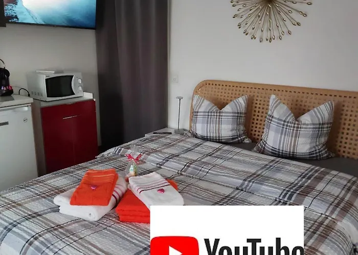 Beau Avec Terrasse Et Vue Pour Non Fumeurs * ベルモン＝シュル＝ローザンヌ